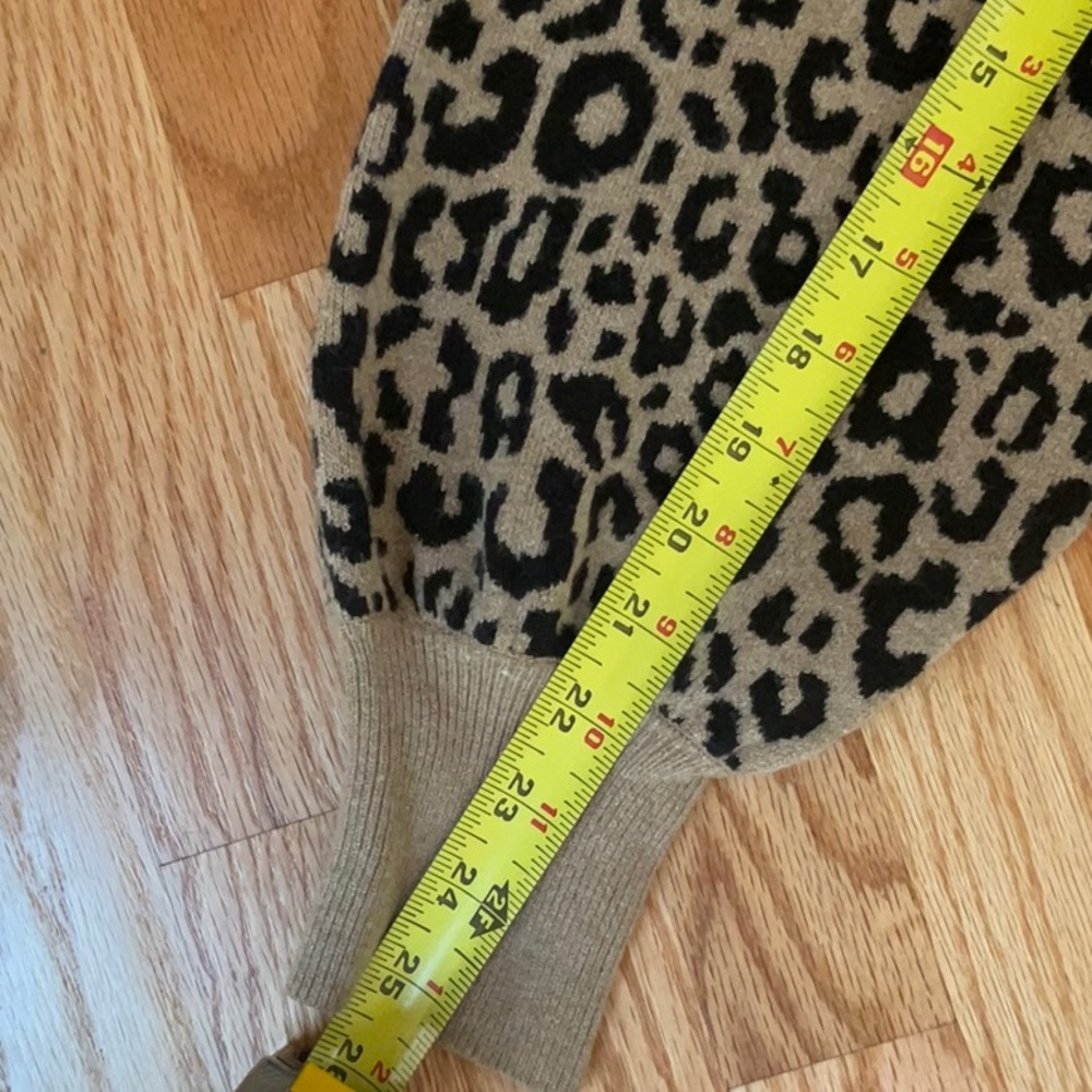Leopard Print Bell Puff Sleeve A&F Sweater - image 6